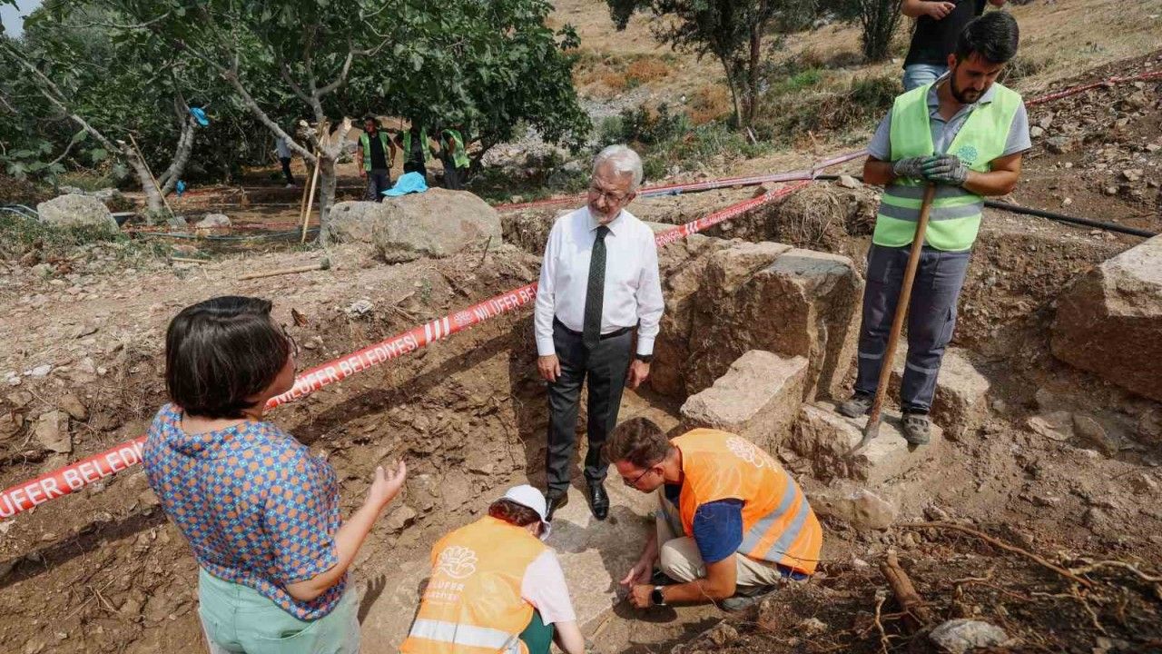 Gölyazının antik dokusu gün yüzüne çıkıyor