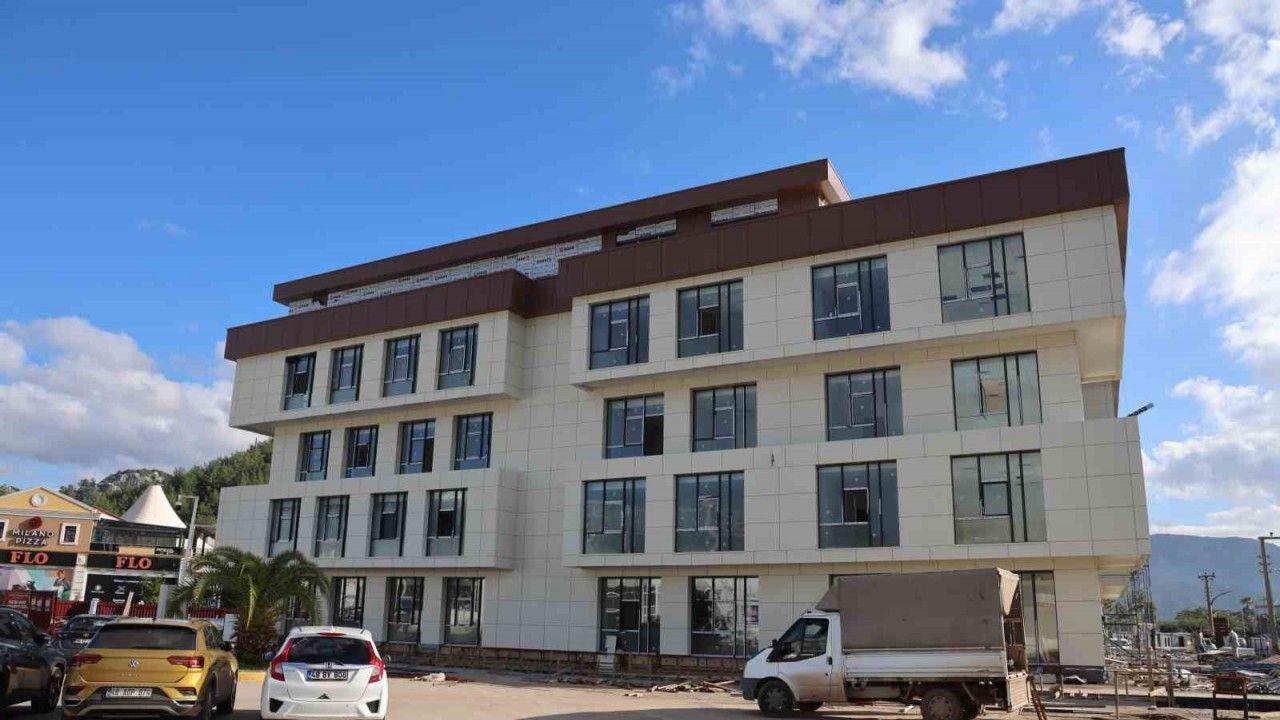 Marmaris’te yeni belediye binası yüzde 95 tamamlandı
