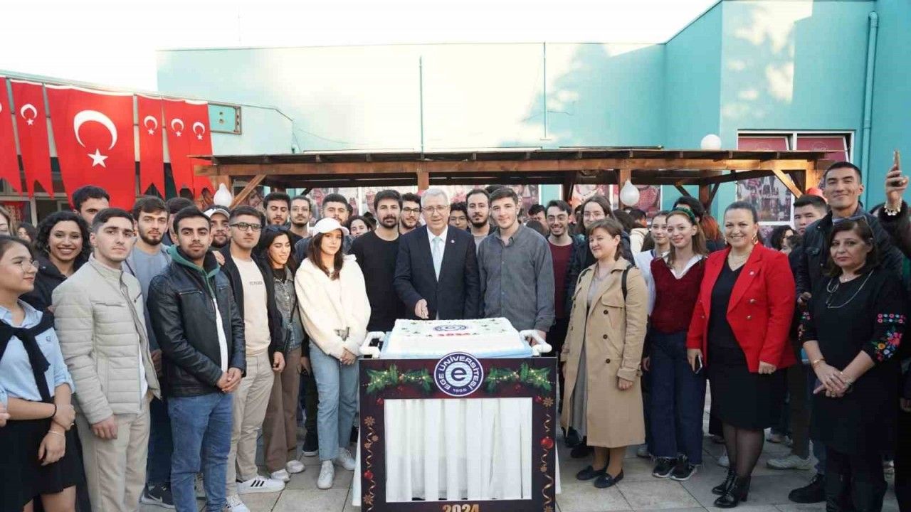 Rektör Prof. Dr. Budak, Ege Üniversitesi ailesinin yeni yılını kutladı
