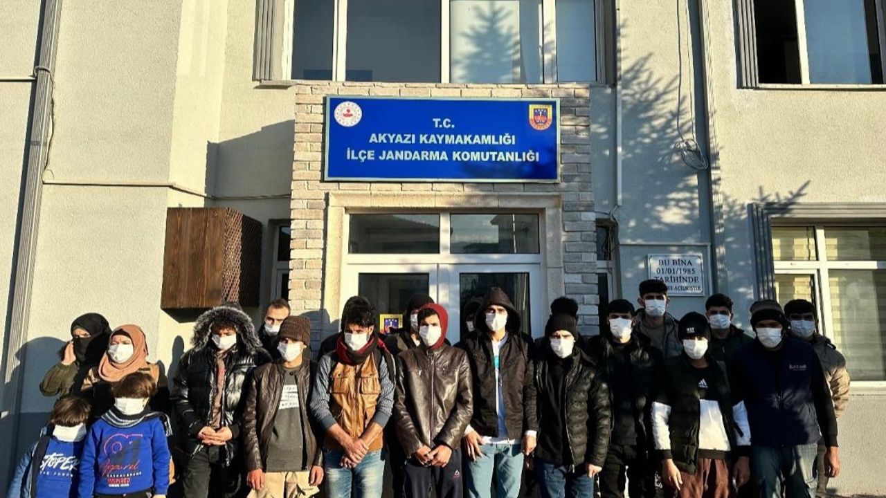 Sakarya’da 31 kaçak göçmen yakalandı