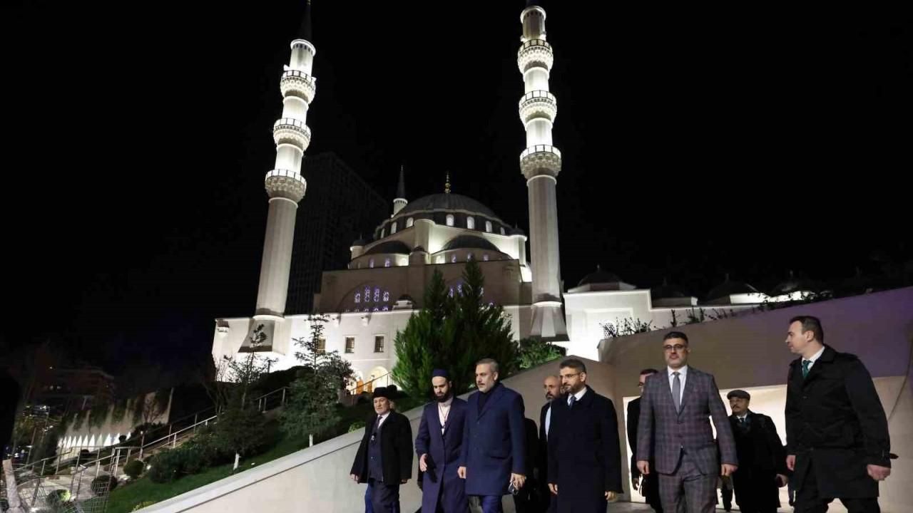 Dışişleri Bakanı Fidan, Arnavutluk’ta Namazgah Camii’ni ziyaret etti