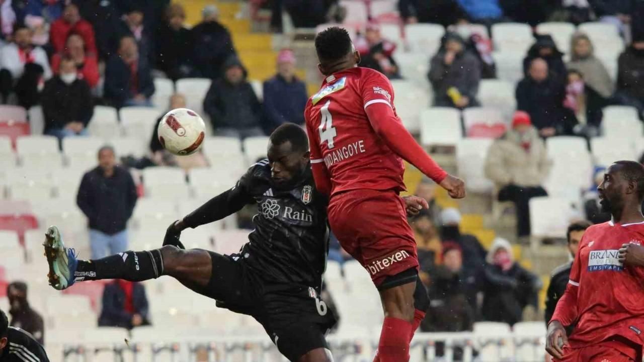 Trendyol Süper Lig: Sivasspor: 1 - Beşiktaş: 0 (Maç sonucu)