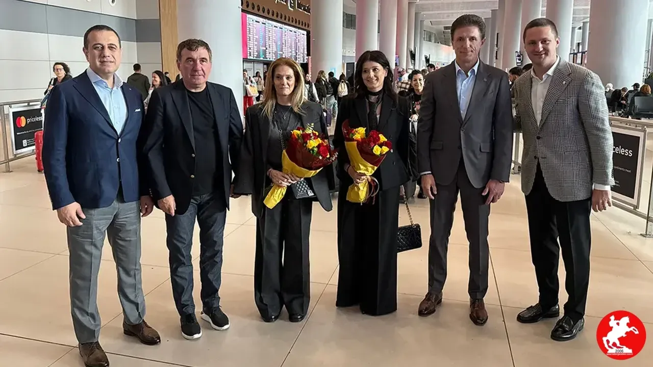 Galatasaray’da Büyük Buluşma! Hagi ve Popescu Yıllar Sonra İstanbul’da