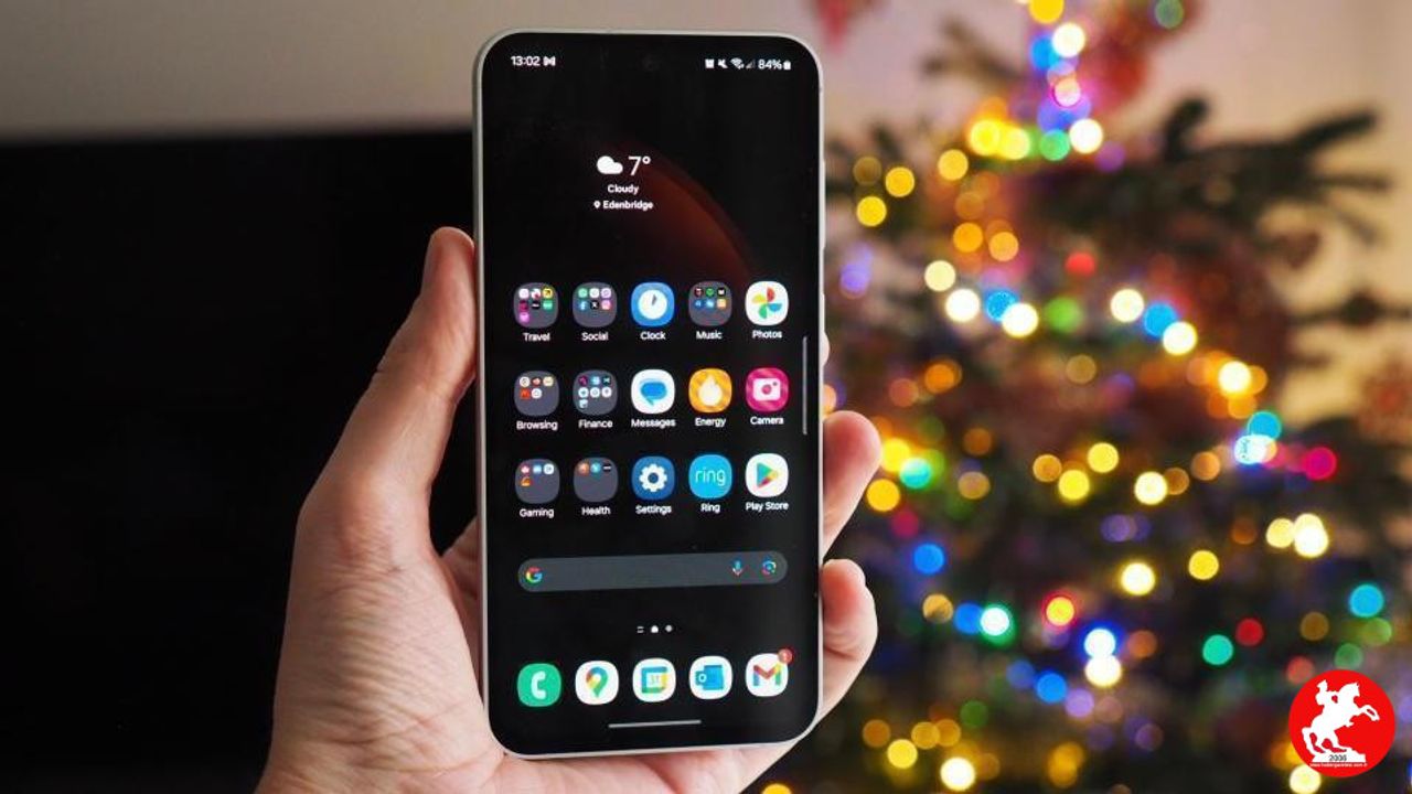 Şarj Bitme Korkusu Tarih Oluyor! Samsung’un Pil Şampiyonu Telefonları Açıklandı