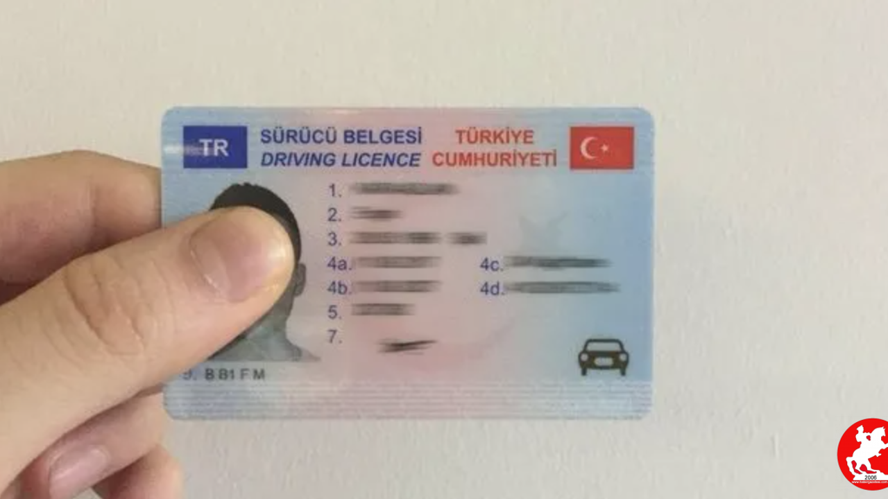 Yeni Trafik Tasarısı Yol Ayrımında: Yaşlılar Direksiyon Başında Tehlike mi, Tecrübe mi?