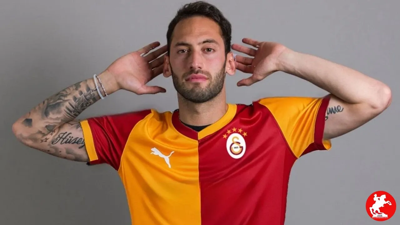 Hakan Çalhanoğlu Transferi İçin Bomba Sinyal! Babasından "Geliyoruz" Paylaşımı Gündeme Oturdu