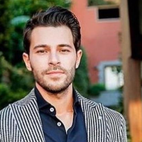 Hakan Sabancı Kimdir ?