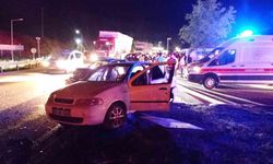 Sivas’ta Düğün dönüşü kaza: 1’i ağır 9 yaralı