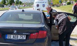 Samsun’da bir şahıs, eşinin ölümünden ceza alan doktoru kaçırdı