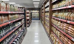 Ucuz Raflar, Uzayan Kuyruklar – Tarihi Geçmiş Ürünlerle Ayakta Kalma Çabası