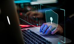 Siber Güvenlik Tehditleri Artarken Evden Çalışma: Gizliliğinizi VPN ile Koruyun