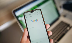 Google, Mobil Kullanıcılara Daha Kişiselleştirilmiş Bir Arama Deneyimi Sunuyor