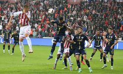 Samsunspor Evinde 3. Galibiyetini ilk randevuda aldı 4 - 2 ( Maç sonucu Özeti )