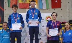 Asım Emre Şahin, masa tenisi şampiyonasında üçüncü oldu