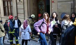 Beyoğlu Anadolu Lisesi’nde yangın paniği