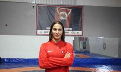 Buse Tosun Çavuşoğlu: "Olimpiyat şampiyonluğunu alıp, yeni bir tarih yazmak istiyoruz"