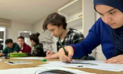 Muğla’da gençler sanat atölye çalışmalarında