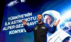 Türkiye’nin ilk astronotu Alper Gezeravcı Selçuk Üniversitesinde