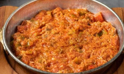 Samsun Çakallı Menemen Tarifi