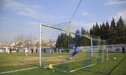 TFF 2. Lig: Belediye Derincespor: 3 - Isparta 32 Spor: 0