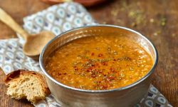 Kış Aylarında Vücudu Isıtan ve Bağışıklığı Güçlendiren Sıcak Çorba Sırrı!