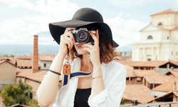 Rüyada Fotoğraf Çektirmek İçin Poz Vermek Ne Anlama Gelir?