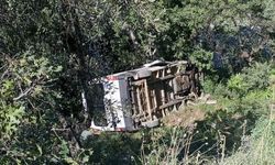 Köşk’te minibüs uçuruma yuvarlandı: 1 ölü