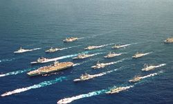 ABD Savaş Gemileri Orta Doğu'ya Yönlendirildi: Trump'tan Dünya Savaşı Uyarısı