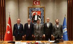 AK Parti İl Başkanı Önsay ve milletvekillerinden Başkan Kahveci’ye tebrik ziyareti