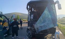 Afyonkarahisar da Otobüs kazasında acı haber geldi: 1 ölü, 16 yaralı