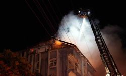 Samsun'da 5 katlı apartmanda çıkan yangın panik oluşturdu