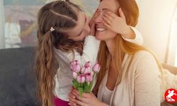 Anneler Günü’nde Kalpten Gelen Mesajlar: Annenize Bu Sözlerle Sarılın