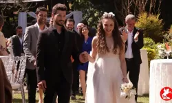 Hudutsuz Sevda'da Şok Ayrılık! Zeynep'in Düğünü Kana Bulandı, Miray Daner Diziden Ayrıldı