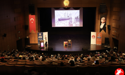 YAZAR ŞERMİN YAŞAR SAMSUNLULARLA BULUŞTU