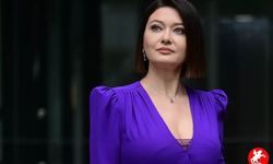 Kırmızı mayosuyla yazı başlattı! Yeşilçay'ın doğal halleri sosyal medyada gündem oldu