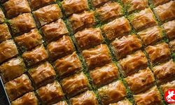 5 dakikada baklava mı? Evde kolay, pratik ve çıtır baklava yapmanın sırrı burada!