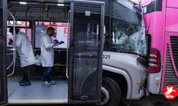 İstanbul'da iki metrobüs çarpıştı: Ölü ve yaralılar var