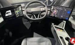 Tesla'nın sürücüsüz taksi hizmeti başladı