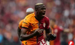 Resmen Bombayı Patlatıyor! Osimhen Galatasaray’a Geliyor mu? İmzalar An Meselesi!
