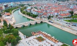Tokat’tan 65 Yaş Üstüne Ücretsiz Kuaför Müjdesi: Gülbaharhatun ve Behzat BELMEK’te Hizmet