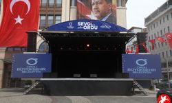 ‘SEVGİ TIRI’ YOLCULUĞA BAŞLIYOR