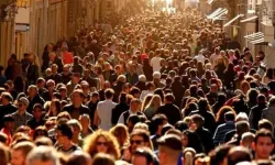Türkiye’nin Nüfusu Rekor Artışla 85 Milyonun Üzerine Çıktı!