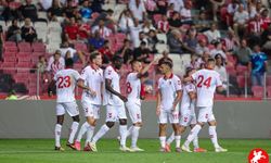 Samsunspor ve Dunkerque Tarihi Maçta Karşılaştı