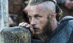 Bodrum'da Bir Yıldız Daha: Vikingler'in Kralı Travis Fimmel Tatilde!