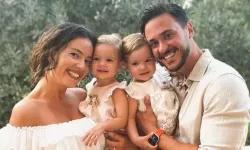 Boşanmanın Ardından Anıl Altan'ın Gecede Sarışın Güzelle Eğlenceli Anları! Kim Bu Gizemli Kadın?
