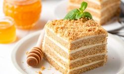 🍯 Kat Kat Marlenka – Bal, Ceviz ve Karamelin Efsane Dansı 🌰