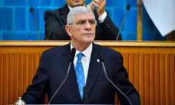 Türk Siyasetinin Önemli İsimlerinden Müsavat Dervişoğlu Kimdir Nerelidir?