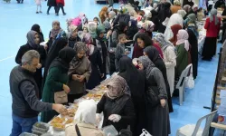 Samsun’da Gazze İçin Hayır Çarşısı Kuruldu, Vatandaşlar Akın Etti!