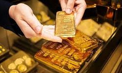 Altın Fiyatlarında Tuhaf Dalgalanma! Gram Artıyor Ons Geri Çekiliyor… Devamı Haberde
