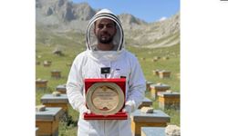 Balcı ve Arıcı Adem Çelebi İmzasıyla Türkiye’ye Balda Dünya Birinciliği